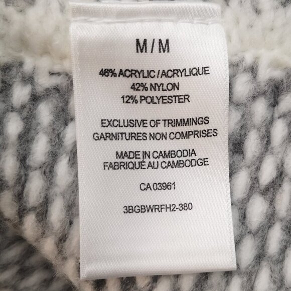 NWOT Wind River Ladies Size Medium Grey & White Straight Fit Sweater - Picture 5 of 9
